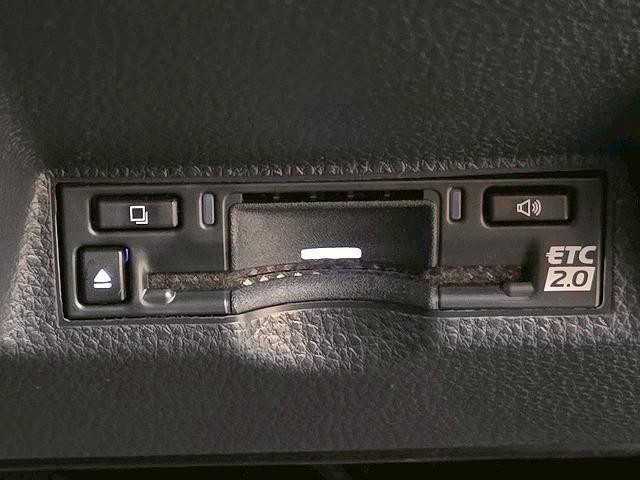 ヤリスクロス ハイブリッドＺ　ウルバーノ　全周囲カメラ／ＢＳＭ　／ナビＴＶ／シートヒーター／ハンドルヒーター／パワーシート／ＨＤＭＩ端子／レーダークルーズ／ステアリングスイッチ／ＵＳＢ端子／ＬＥＤライト／フロントフォグ／スマートキー／ＥＴＣ（49枚目）