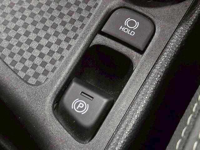 ヤリスクロス ハイブリッドＺ　ウルバーノ　全周囲カメラ／ＢＳＭ　／ナビＴＶ／シートヒーター／ハンドルヒーター／パワーシート／ＨＤＭＩ端子／レーダークルーズ／ステアリングスイッチ／ＵＳＢ端子／ＬＥＤライト／フロントフォグ／スマートキー／ＥＴＣ（69枚目）