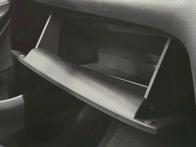 ヤリスクロス ハイブリッドＺ　ウルバーノ　全周囲カメラ／ＢＳＭ　／ナビＴＶ／シートヒーター／ハンドルヒーター／パワーシート／ＨＤＭＩ端子／レーダークルーズ／ステアリングスイッチ／ＵＳＢ端子／ＬＥＤライト／フロントフォグ／スマートキー／ＥＴＣ（73枚目）