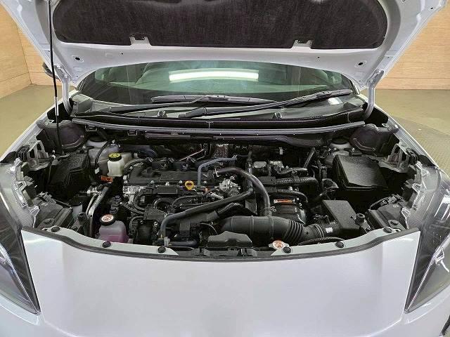 ヤリスクロス ハイブリッドＺ　ウルバーノ　特別仕様車／全周囲カメラ／ＢＳＭ　／ナビＴＶ／シートヒーター／ハンドルヒーター／パワーシート／ＨＤＭＩ端子／レーダークルーズ／ステアリングスイッチ／ＵＳＢ端子／ＬＥＤライト／フロントフォグ／ＥＴＣ（13枚目）