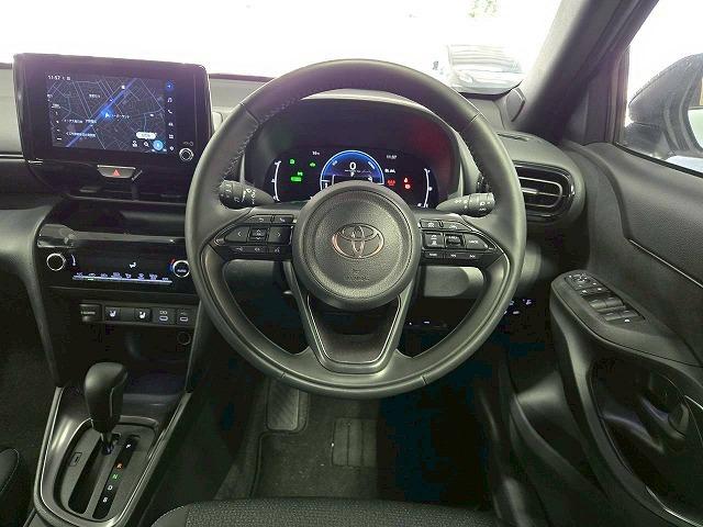 ヤリスクロス ハイブリッドＺ　ウルバーノ　特別仕様車／全周囲カメラ／ＢＳＭ　／ナビＴＶ／シートヒーター／ハンドルヒーター／パワーシート／ＨＤＭＩ端子／レーダークルーズ／ステアリングスイッチ／ＵＳＢ端子／ＬＥＤライト／フロントフォグ／ＥＴＣ（37枚目）