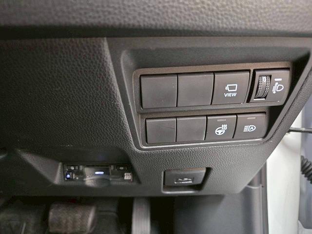 ヤリスクロス ハイブリッドＺ　ウルバーノ　特別仕様車／全周囲カメラ／ＢＳＭ　／ナビＴＶ／シートヒーター／ハンドルヒーター／パワーシート／ＨＤＭＩ端子／レーダークルーズ／ステアリングスイッチ／ＵＳＢ端子／ＬＥＤライト／フロントフォグ／ＥＴＣ（42枚目）