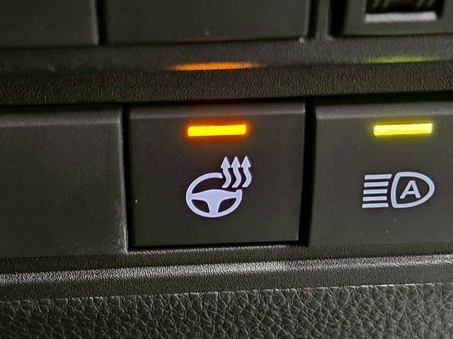 ヤリスクロス ハイブリッドＺ　ウルバーノ　特別仕様車／全周囲カメラ／ＢＳＭ　／ナビＴＶ／シートヒーター／ハンドルヒーター／パワーシート／ＨＤＭＩ端子／レーダークルーズ／ステアリングスイッチ／ＵＳＢ端子／ＬＥＤライト／フロントフォグ／ＥＴＣ（44枚目）