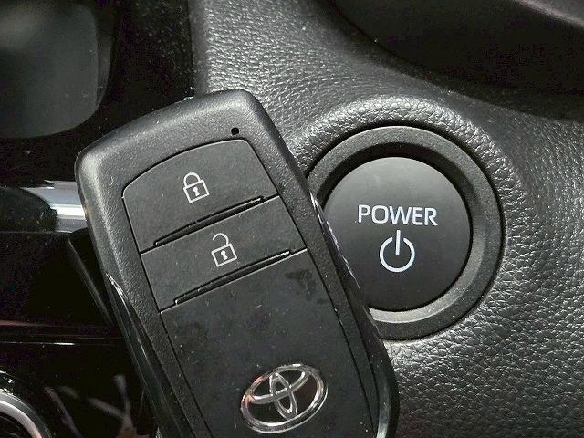 ヤリスクロス ハイブリッドＺ　ウルバーノ　特別仕様車／全周囲カメラ／ＢＳＭ　／ナビＴＶ／シートヒーター／ハンドルヒーター／パワーシート／ＨＤＭＩ端子／レーダークルーズ／ステアリングスイッチ／ＵＳＢ端子／ＬＥＤライト／フロントフォグ／ＥＴＣ（51枚目）