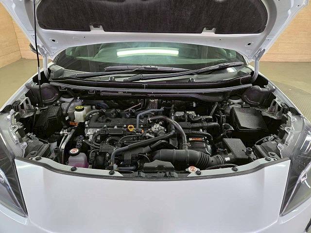 ヤリスクロス ハイブリッドＺ　ウルバーノ　特別仕様車／全周囲カメラ／ＢＳＭ　／ナビＴＶ／シートヒーター／ハンドルヒーター／パワーシート／ＨＤＭＩ端子／レーダークルーズ／ステアリングスイッチ／ＵＳＢ端子／ＬＥＤライト／フロントフォグ／ＥＴＣ（75枚目）