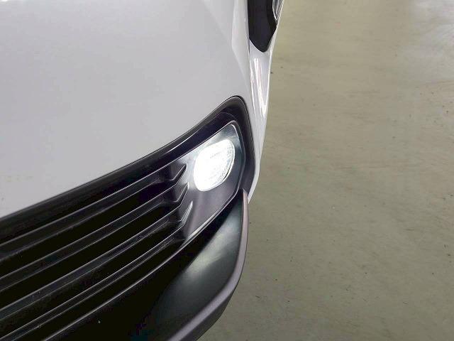 ヤリスクロス ハイブリッドＺ　ウルバーノ　特別仕様車／全周囲カメラ／ＢＳＭ　／ナビＴＶ／シートヒーター／ハンドルヒーター／パワーシート／ＨＤＭＩ端子／レーダークルーズ／ステアリングスイッチ／ＵＳＢ端子／ＬＥＤライト／フロントフォグ／ＥＴＣ（77枚目）