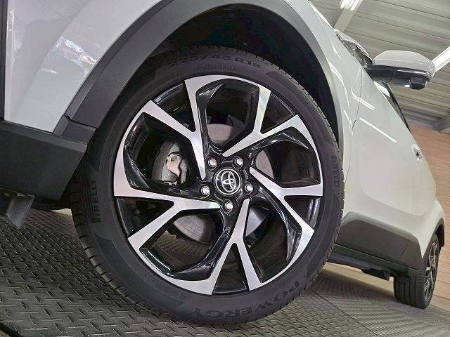 Ｃ－ＨＲ ハイブリッド　Ｇ　純正ディスプレイ／ＢＳＭ／レーダークルーズ／衝突軽減／レーンアシスト／ステアリングスイッチ／ハーフレザー／オートハイビーム／コーナーセンサー／ナビ／Ｂｌｕｅｔｏｏｔｈ接続／ドライブレコーダー／ＥＴＣ（12枚目）