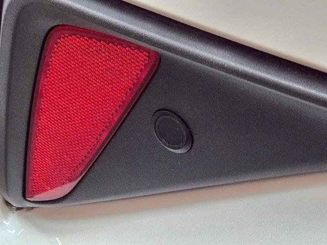 Ｃ－ＨＲ ハイブリッド　Ｇ　純正ディスプレイ／ＢＳＭ／レーダークルーズ／衝突軽減／レーンアシスト／ステアリングスイッチ／ハーフレザー／オートハイビーム／コーナーセンサー／ナビ／Ｂｌｕｅｔｏｏｔｈ接続／ドライブレコーダー／ＥＴＣ（35枚目）