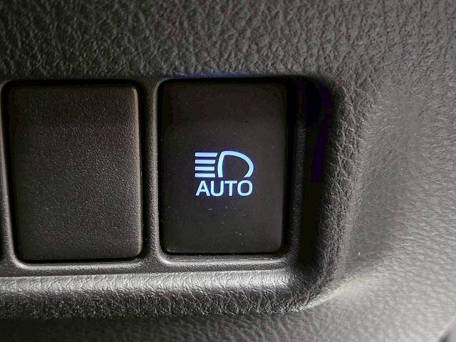 Ｃ－ＨＲ ハイブリッド　Ｇ　純正ディスプレイ／ＢＳＭ／レーダークルーズ／衝突軽減／レーンアシスト／ステアリングスイッチ／ハーフレザー／オートハイビーム／コーナーセンサー／ナビ／Ｂｌｕｅｔｏｏｔｈ接続／ドライブレコーダー／ＥＴＣ（47枚目）