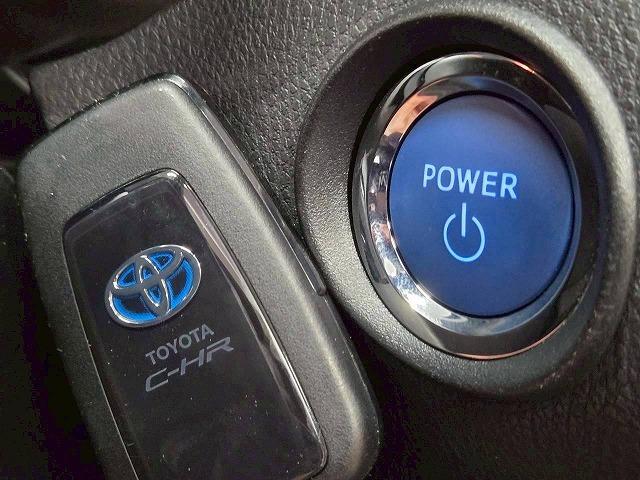 Ｃ－ＨＲ ハイブリッド　Ｇ　純正ディスプレイ／ＢＳＭ／レーダークルーズ／衝突軽減／レーンアシスト／ステアリングスイッチ／ハーフレザー／オートハイビーム／コーナーセンサー／ナビ／Ｂｌｕｅｔｏｏｔｈ接続／ドライブレコーダー／ＥＴＣ（50枚目）