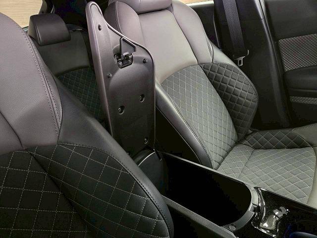 Ｃ－ＨＲ ハイブリッド　Ｇ　純正ディスプレイ／ＢＳＭ／レーダークルーズ／衝突軽減／レーンアシスト／ステアリングスイッチ／ハーフレザー／オートハイビーム／コーナーセンサー／ナビ／Ｂｌｕｅｔｏｏｔｈ接続／ドライブレコーダー／ＥＴＣ（71枚目）