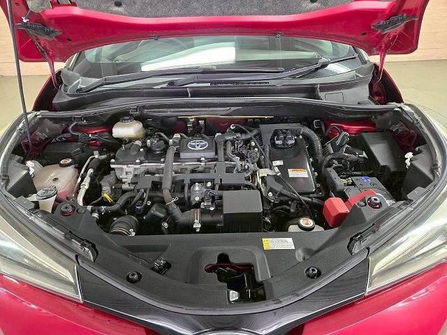 Ｃ－ＨＲ ハイブリッド　Ｇ　純正９型ナビＴＶ／ＢＳＭ／衝突軽減ブレーキ／ドライブレコーダー／レーンアシスト／コーナーセンサー／レーダークルーズ／シートヒーター／オートホールド／ブラインドスポット／１８インチアルミ／ＥＴＣ（13枚目）