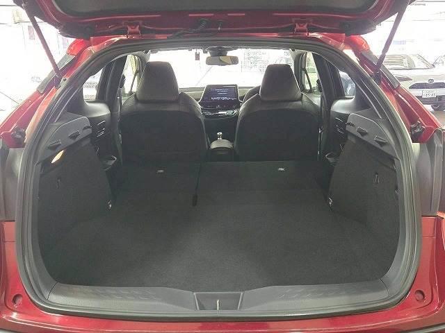 Ｃ－ＨＲ ハイブリッド　Ｇ　純正９型ナビＴＶ／ＢＳＭ／衝突軽減ブレーキ／ドライブレコーダー／レーンアシスト／コーナーセンサー／レーダークルーズ／シートヒーター／オートホールド／ブラインドスポット／１８インチアルミ／ＥＴＣ（20枚目）