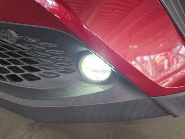 Ｃ－ＨＲ ハイブリッド　Ｇ　純正９型ナビＴＶ／ＢＳＭ／衝突軽減ブレーキ／ドライブレコーダー／レーンアシスト／コーナーセンサー／レーダークルーズ／シートヒーター／オートホールド／ブラインドスポット／１８インチアルミ／ＥＴＣ（22枚目）