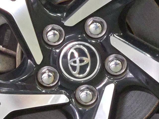 Ｃ－ＨＲ ハイブリッド　Ｇ　純正９型ナビＴＶ／ＢＳＭ／衝突軽減ブレーキ／ドライブレコーダー／レーンアシスト／コーナーセンサー／レーダークルーズ／シートヒーター／オートホールド／ブラインドスポット／１８インチアルミ／ＥＴＣ（35枚目）