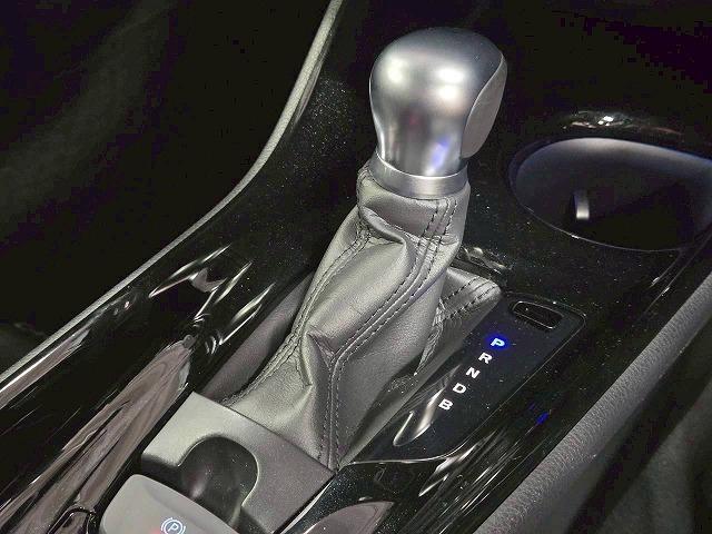 Ｃ－ＨＲ ハイブリッド　Ｇ　純正９型ナビＴＶ／ＢＳＭ／衝突軽減ブレーキ／ドライブレコーダー／レーンアシスト／コーナーセンサー／レーダークルーズ／シートヒーター／オートホールド／ブラインドスポット／１８インチアルミ／ＥＴＣ（72枚目）