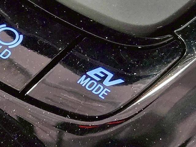 Ｃ－ＨＲ ハイブリッド　Ｇ　純正９型ナビＴＶ／ＢＳＭ／衝突軽減ブレーキ／ドライブレコーダー／レーンアシスト／コーナーセンサー／レーダークルーズ／シートヒーター／オートホールド／ブラインドスポット／１８インチアルミ／ＥＴＣ（74枚目）