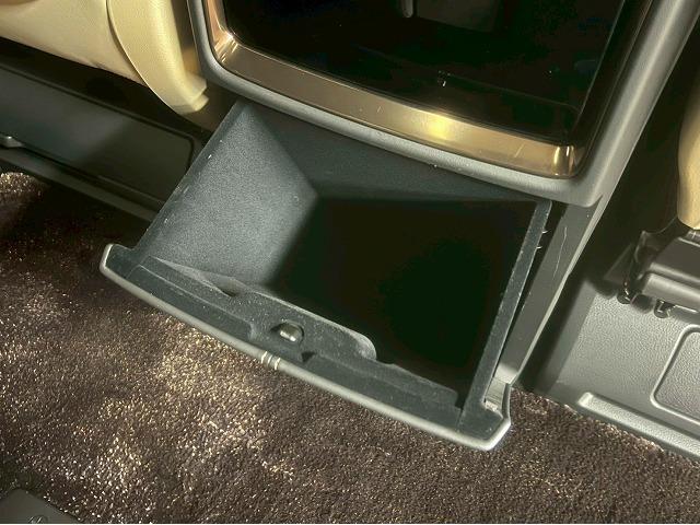アルファードハイブリッド Executive Lounge JBL/後席モニター/両側電動/BSM/ETC/14インチナビ/全周囲/パワーシート/シートメモリ/ムーンルーフ/デジタルミラー/ベンチレーション/AC100V/衝突軽減/レーンアシスト/ETC(38枚目)