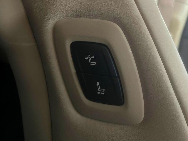 アルファードハイブリッド Executive Lounge JBL/後席モニター/両側電動/BSM/ETC/14インチナビ/全周囲/パワーシート/シートメモリ/ムーンルーフ/デジタルミラー/ベンチレーション/AC100V/衝突軽減/レーンアシスト/ETC(41枚目)