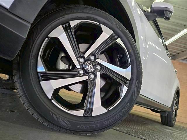 ライズ ハイブリッド Z 9インチナビTV/全周囲/衝突軽減/レーンアシスト/Bluetooth接続/レーダークルーズ/USB端子/シートヒーター/コーナーセンサー/ステアリングスイッチ/オートエアコン/オートホールド/ETC(12枚目)