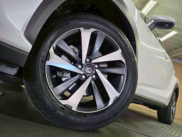 NX NX300h “version L” サンルーフ/全周囲/シートメモリ/パドルシフト/パワーシート/Bluetooth接続/ブラインドスポット/シートヒーター/シートエアコン/オートホールド/ドライブレコーダー/衝突軽減/レーンアシスト(37枚目)