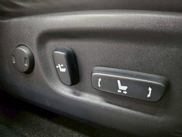 NX NX300h “version L” サンルーフ/全周囲/シートメモリ/パドルシフト/パワーシート/Bluetooth接続/ブラインドスポット/シートヒーター/シートエアコン/オートホールド/ドライブレコーダー/衝突軽減/レーンアシスト(47枚目)