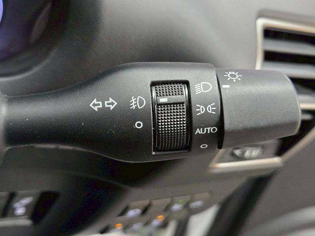 NX NX300h “version L” サンルーフ/全周囲/シートメモリ/パドルシフト/パワーシート/Bluetooth接続/ブラインドスポット/シートヒーター/シートエアコン/オートホールド/ドライブレコーダー/衝突軽減/レーンアシスト(61枚目)