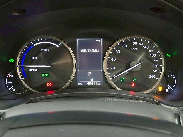 NX NX300h “version L” サンルーフ/全周囲/シートメモリ/パドルシフト/パワーシート/Bluetooth接続/ブラインドスポット/シートヒーター/シートエアコン/オートホールド/ドライブレコーダー/衝突軽減/レーンアシスト(62枚目)