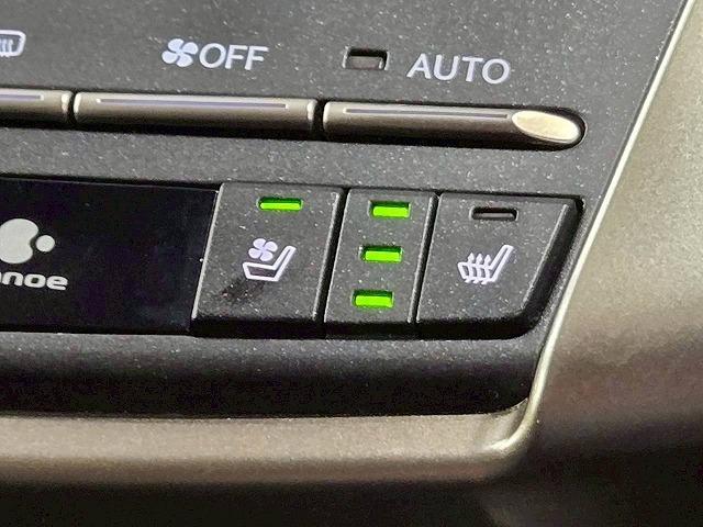 NX NX300h “version L” サンルーフ/全周囲/シートメモリ/パドルシフト/パワーシート/Bluetooth接続/ブラインドスポット/シートヒーター/シートエアコン/オートホールド/ドライブレコーダー/衝突軽減/レーンアシスト(70枚目)