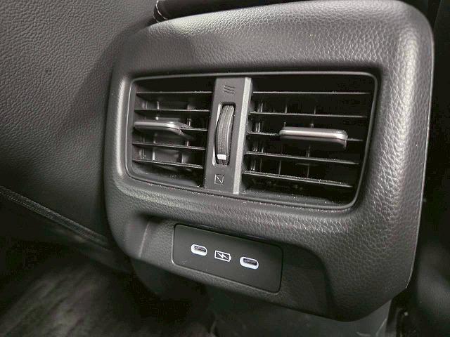 ＺＲ－Ｖ ｅ：ＨＥＶ　Ｚ　ワンオーナー／ＢＯＳＥサウンド／全周囲／本革シート／電動リアゲート／パワーシート／ナビＴＶ／Ｂｌｕｅｔｏｏｔｈ接続／ブラインドスポット／ハンドルヒーター／シートヒーター／スマートキー／ＥＴＣ（44枚目）