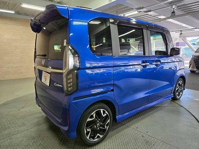 N-BOXカスタム カスタム G・Lターボ Honda SENSING ナビTV/バックカメラ/レーダークルーズ/両側電動/Bluetooth接続/USB端子/衝突軽減/レーンアシスト/ベンチシート/パドルシフト/ステアリングスイッチ/ドライブレコーダー/ETC(25枚目)