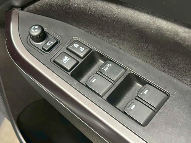 エスクード ハイブリッド　ナビＴＶ／レーダークルーズ／ＢＳＭ／シートヒーター／Ｂｌｕｅｔｏｏｔｈ接続／ステアリングスイッチ／パドルシフト／衝突軽減／レーンアシスト／ミラーヒーター／１７インチアルミ／スマートキー／ＥＴＣ（47枚目）