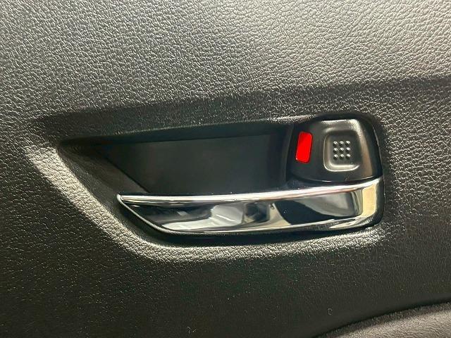 エスクード ハイブリッド　ナビＴＶ／レーダークルーズ／ＢＳＭ／シートヒーター／Ｂｌｕｅｔｏｏｔｈ接続／ステアリングスイッチ／パドルシフト／衝突軽減／レーンアシスト／ミラーヒーター／１７インチアルミ／スマートキー／ＥＴＣ（48枚目）