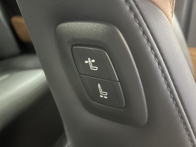 クラウンクロスオーバー RSアドバンスド ワンオーナー/12.3インチナビ/BSM/シートメモリ/バックカメラ/USB端子/ブラインドスポット/ヘッドアップディスプレイ/21インチアルミ/パワーシート/シートヒーター/シートクーラー/ETC(35枚目)