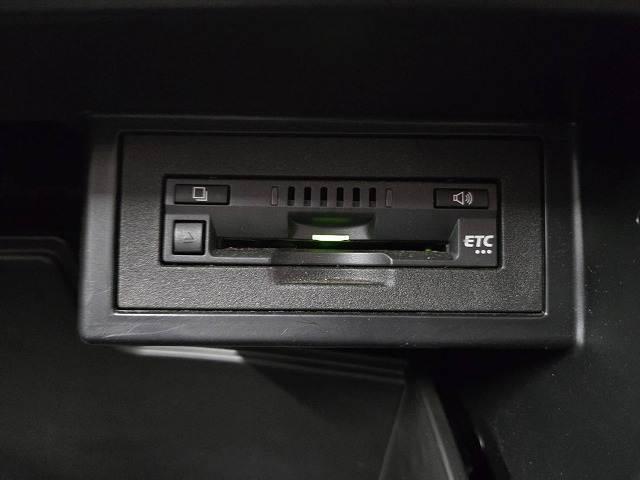 ランドクルーザープラド ＴＸ　ルーフレール／９インチナビ／バックカメラ／ＬＥＤライト／ＲＥＣＡＲＯシート／クリアランスソナー／衝突軽減／レーンアシスト／レーダークルーズ／オートハイビーム／ヘッドライトウォッシャー／ＥＴＣ（15枚目）