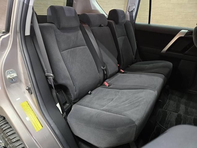 ランドクルーザープラド ＴＸ　ルーフレール／９インチナビ／バックカメラ／ＬＥＤライト／ＲＥＣＡＲＯシート／クリアランスソナー／衝突軽減／レーンアシスト／レーダークルーズ／オートハイビーム／ヘッドライトウォッシャー／ＥＴＣ（43枚目）