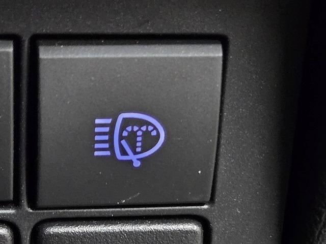 ランドクルーザープラド ＴＸ　ルーフレール／９インチナビ／バックカメラ／ＬＥＤライト／ＲＥＣＡＲＯシート／クリアランスソナー／衝突軽減／レーンアシスト／レーダークルーズ／オートハイビーム／ヘッドライトウォッシャー／ＥＴＣ（54枚目）