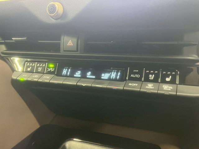 クラウンクロスオーバー Gアドバンスド・レザーパッケージ 全周囲カメラ/ダークチェスナット内装/AC100V/BSM/ヘッドアップディスプレイ/レーダークルーズコントロール/シートヒーター/シートクーラー/パワーシート/ハンズフリーパワートランク(55枚目)