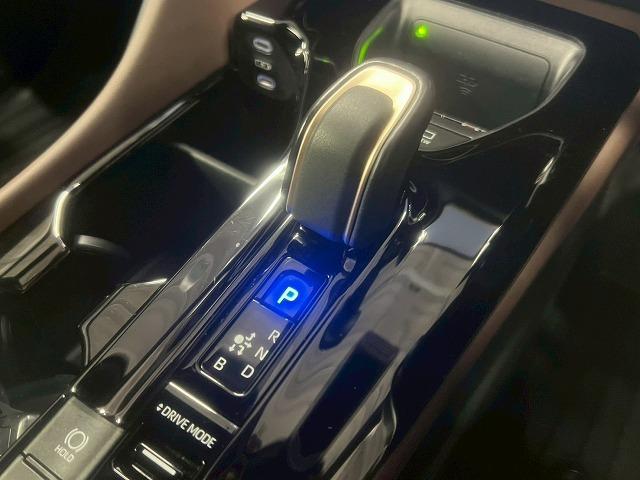 クラウンクロスオーバー Gアドバンスド・レザーパッケージ 全周囲カメラ/ダークチェスナット内装/AC100V/BSM/ヘッドアップディスプレイ/レーダークルーズコントロール/シートヒーター/シートクーラー/パワーシート/ハンズフリーパワートランク(64枚目)