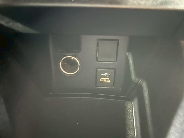 クラウンクロスオーバー Gアドバンスド・レザーパッケージ 全周囲カメラ/ダークチェスナット内装/AC100V/BSM/ヘッドアップディスプレイ/レーダークルーズコントロール/シートヒーター/シートクーラー/パワーシート/ハンズフリーパワートランク(68枚目)