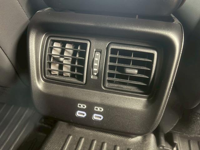 クラウンクロスオーバー Gアドバンスド・レザーパッケージ 全周囲カメラ/ダークチェスナット内装/AC100V/BSM/ヘッドアップディスプレイ/レーダークルーズコントロール/シートヒーター/シートクーラー/パワーシート/ハンズフリーパワートランク(75枚目)