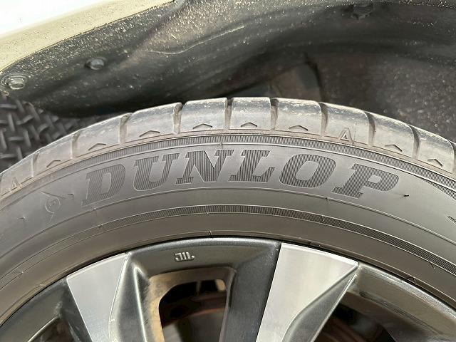 ヴォクシー Ｓ－Ｚ　後席モニター／パワーバックドア／ＢＳＭ／全周囲カメラ／パーキングアシスト／純正ナビＴＶ／両側電動スライドドア／衝突軽減ブレーキ／レーンアシスト／Ｂｌｕｅｔｏｏｔｈ／シートヒーター／後席シートヒーター（63枚目）