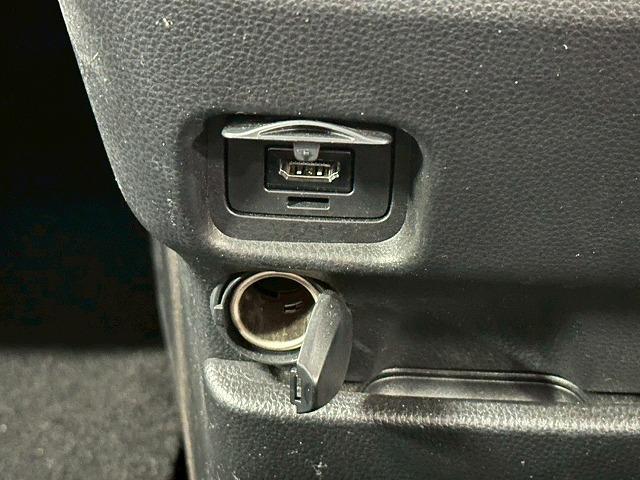 ヴォクシー Ｓ－Ｚ　後席モニター／パワーバックドア／ＢＳＭ／全周囲カメラ／パーキングアシスト／純正ナビＴＶ／両側電動スライドドア／衝突軽減ブレーキ／レーンアシスト／Ｂｌｕｅｔｏｏｔｈ／シートヒーター／後席シートヒーター（72枚目）