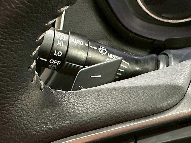 フォレスター ハイブリッド　Ａｄｖａｎｃｅ　８インチナビ／ブラウンレザーシート／アイサイト／ＥＴＣ／デジタルインナーミラー／レーダークルーズコントトール／パワーシート／シートメモリー／パワーバックドア／シートヒーター／１８インチアルミ／ＥＴＣ（51枚目）