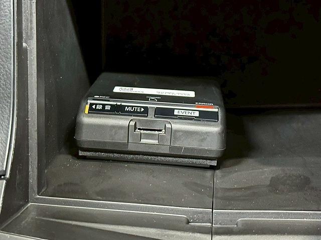 フォレスター ハイブリッド　Ａｄｖａｎｃｅ　８インチナビ／ブラウンレザーシート／アイサイト／ＥＴＣ／デジタルインナーミラー／レーダークルーズコントトール／パワーシート／シートメモリー／パワーバックドア／シートヒーター／１８インチアルミ／ＥＴＣ（65枚目）