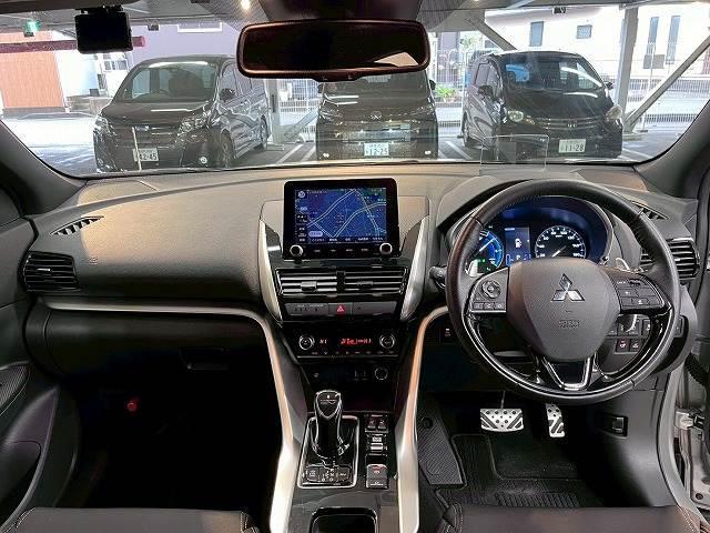 エクリプスクロスＰＨＥＶ Ｐ　全周囲／レーダークルーズ／パドルシフト／ＡＣ１００Ｖ／ブラインドスポット／ナビＴＶ／衝突軽減／レーンアシスト／コーナーセンサー／オートホールド／パドルシフト／パワーシート／１８インチアルミ／ＥＴＣ（3枚目）