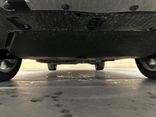 エクリプスクロスＰＨＥＶ Ｐ　全周囲／レーダークルーズ／パドルシフト／ＡＣ１００Ｖ／ブラインドスポット／ナビＴＶ／衝突軽減／レーンアシスト／コーナーセンサー／オートホールド／パドルシフト／パワーシート／１８インチアルミ／ＥＴＣ（29枚目）