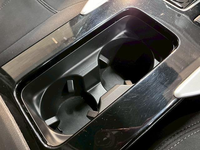 エクリプスクロスＰＨＥＶ Ｐ　全周囲／レーダークルーズ／パドルシフト／ＡＣ１００Ｖ／ブラインドスポット／ナビＴＶ／衝突軽減／レーンアシスト／コーナーセンサー／オートホールド／パドルシフト／パワーシート／１８インチアルミ／ＥＴＣ（62枚目）