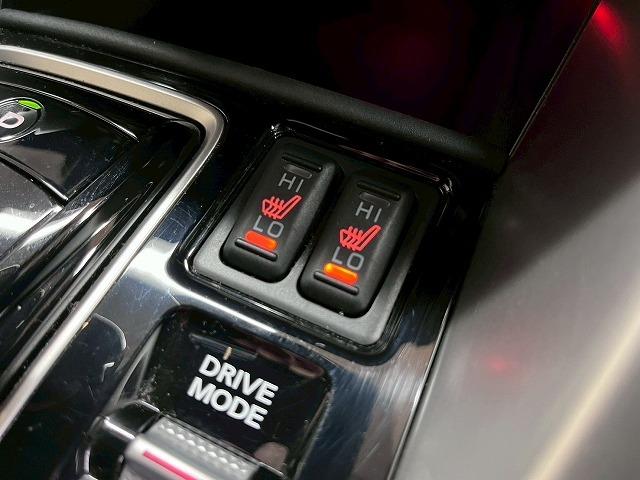 エクリプスクロスＰＨＥＶ Ｐ　全周囲／レーダークルーズ／パドルシフト／ＡＣ１００Ｖ／ブラインドスポット／ナビＴＶ／衝突軽減／レーンアシスト／コーナーセンサー／オートホールド／パドルシフト／パワーシート／１８インチアルミ／ＥＴＣ（63枚目）