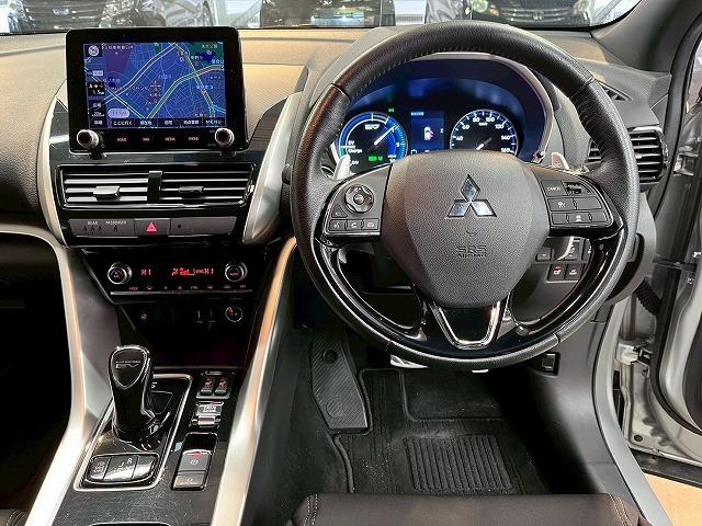 エクリプスクロスＰＨＥＶ Ｐ　全周囲／レーダークルーズ／パドルシフト／ＡＣ１００Ｖ／ブラインドスポット／ナビＴＶ／衝突軽減／レーンアシスト／コーナーセンサー／オートホールド／パドルシフト／パワーシート／１８インチアルミ／ＥＴＣ（76枚目）